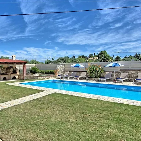 Acharavi By Posarellivillas Willa