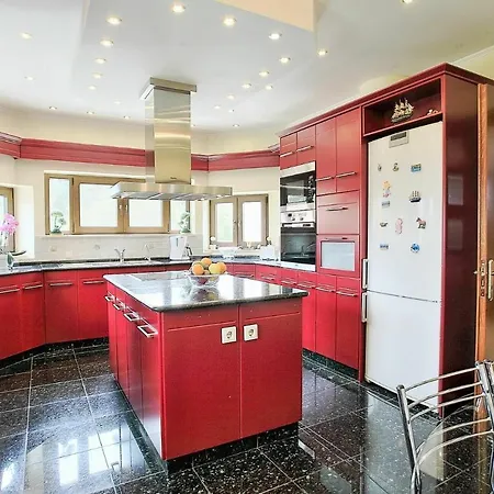 Willa Acharavi By Posarellivillas *